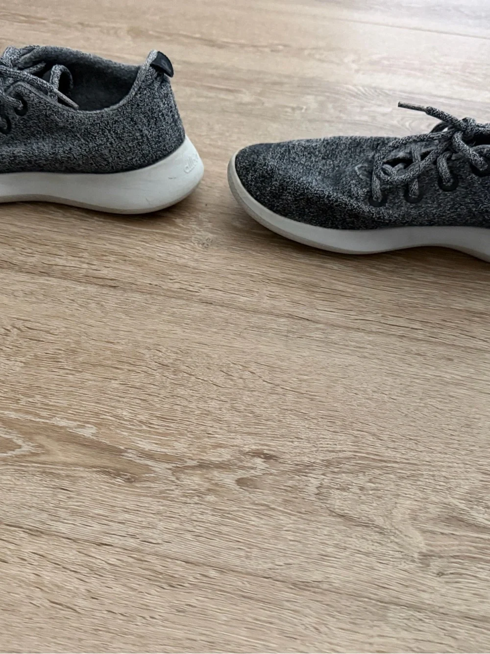 Allbirds Grey Knit size M10 men’s Sneakers